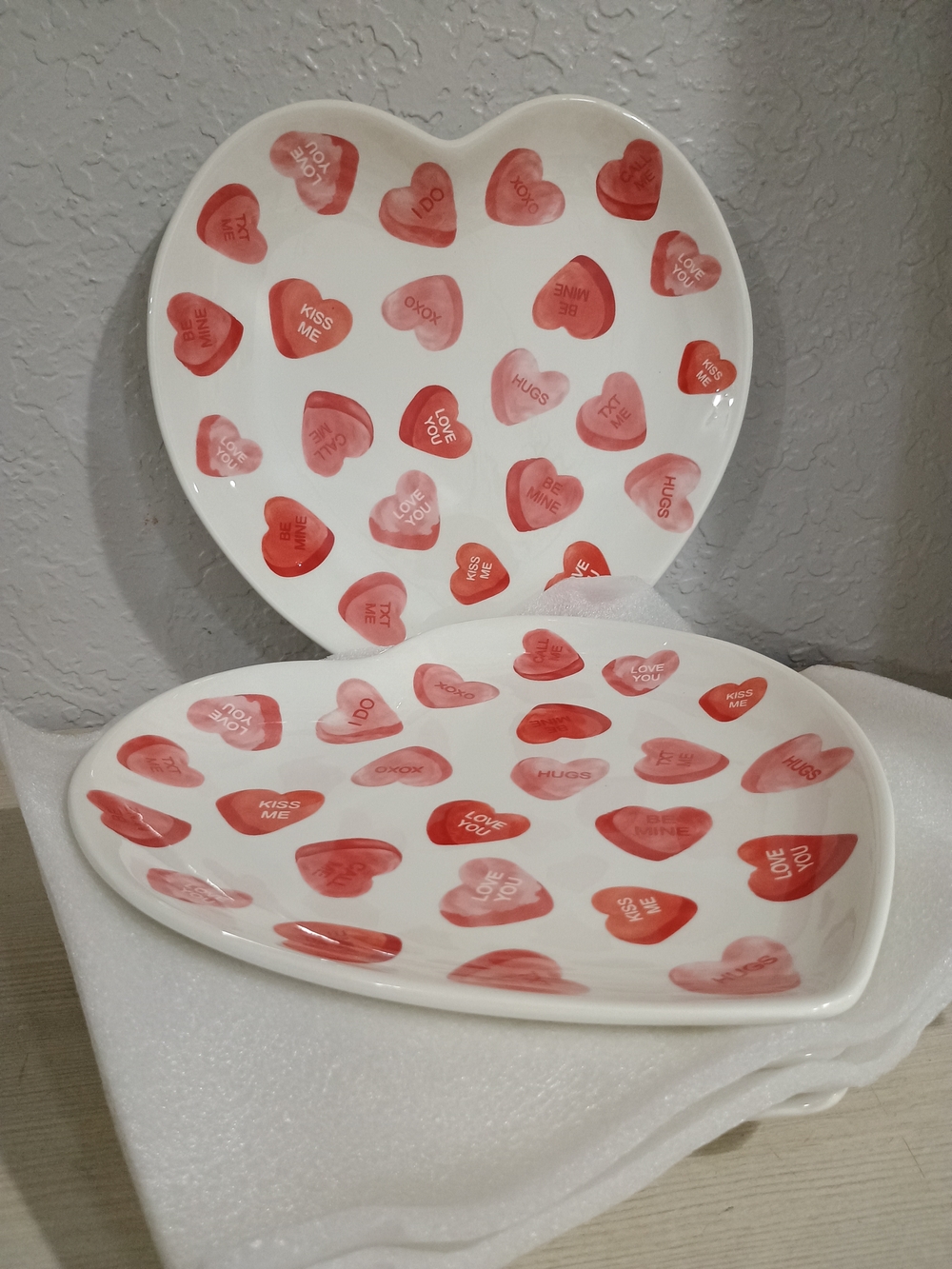 10" 4) Candy Hearts Valentine's Dinner Plate SET Heart NEW